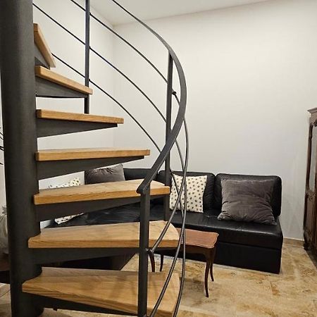 Bel & Ancien Appartement T3 Renove Dans Sartene Extérieur photo