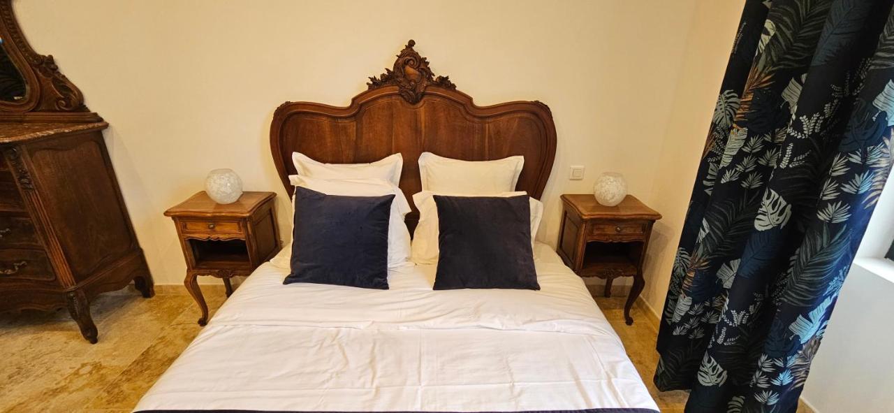 Bel & Ancien Appartement T3 Renove Dans Sartene Extérieur photo