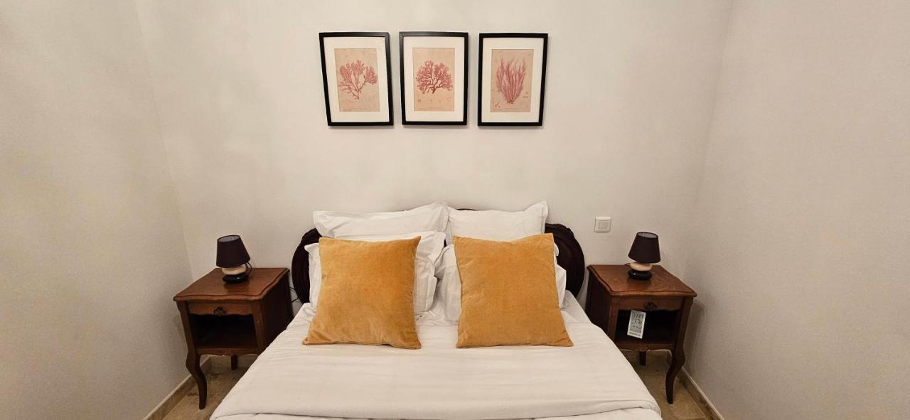 Bel & Ancien Appartement T3 Renove Dans Sartene Extérieur photo
