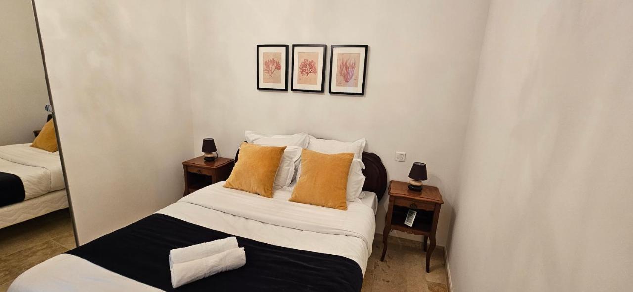 Bel & Ancien Appartement T3 Renove Dans Sartene Extérieur photo
