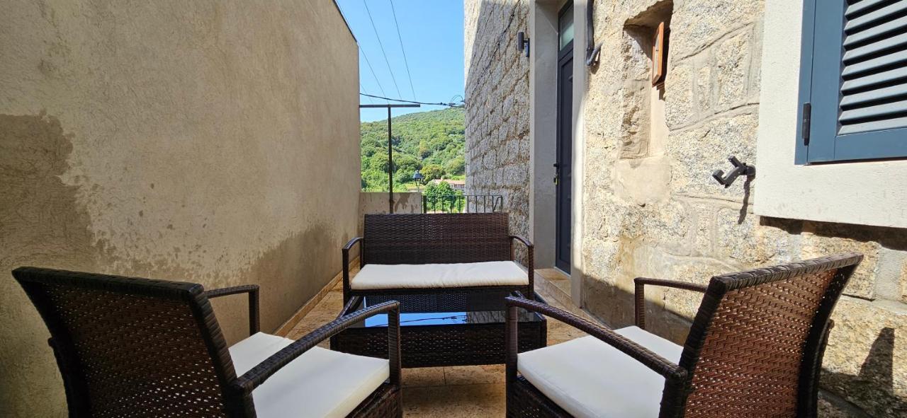 Bel & Ancien Appartement T3 Renove Dans Sartene Extérieur photo